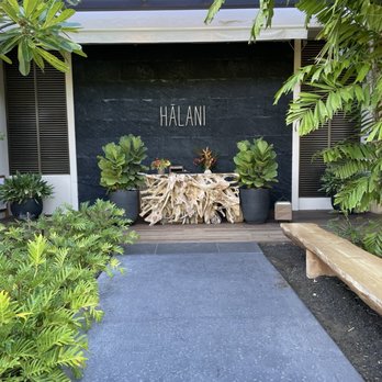 HāLani - Cocktail Bars Near Me - Waimea, Hawaii HāLani - Cocktail Bars Near Me - Waimea, Hawaii