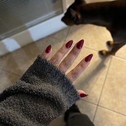 Discount Nail