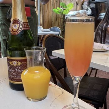 Bar Charley - Bottomless mimosas - Steakhouses Near Me - Washington, DC, District of Columbia Bar Charley - Bottomless mimosas - Steakhouses Near Me - Washington, DC, District of Columbia