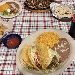 Mi Rancho Mexican Restaurant - Chicken tacos! The most succulent chicken ever!