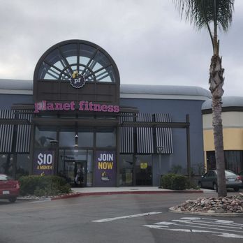 Planet Fitness - Front of gym - Gyms Near Me - Escondido, California Planet Fitness - Front of gym - Gyms Near Me - Escondido, California