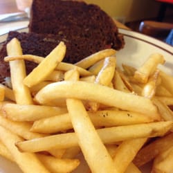 Detoy's Family Restaurant - Rueben & Fries