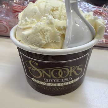 Snooks Chocolate Factory - Vanilla. Kid size. - Candy Stores Near Me - Folsom, California