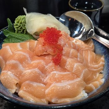 Sushi Lovers - Salmon Donburi - Sushi Bars Near Me - Richmond, British Columbia Sushi Lovers - Salmon Donburi - Sushi Bars Near Me - Richmond, British Columbia