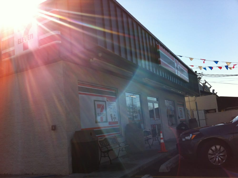 7ELEVEN Updated August 2024 15 Page Ave, Staten Island, New York