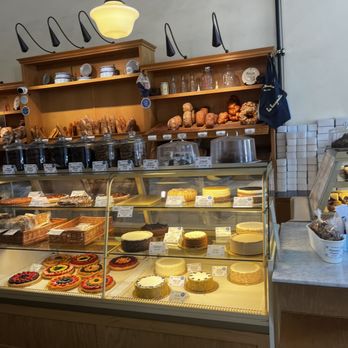 La Farine Bakery - a variety of baked goods - Bakeries Near Me - Oakland, California La Farine Bakery - a variety of baked goods - Bakeries Near Me - Oakland, California
