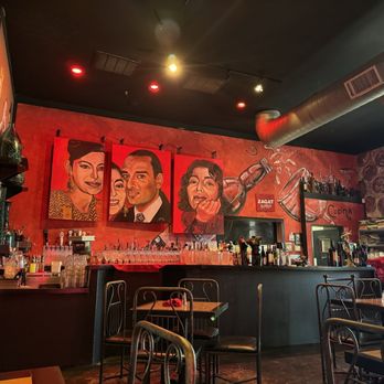 Todo Un Poco - Pizza Near Me - Elk Grove, California Todo Un Poco - Pizza Near Me - Elk Grove, California
