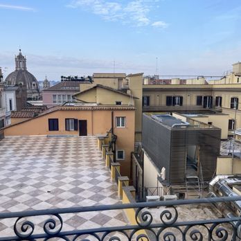 Comfort Hotel Bolivar - Breakfast view - Hotels Near Me - Rome, RM