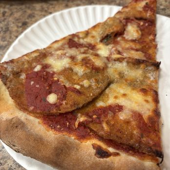 Pelham Pizza - Pizza Near Me - Pelham, New York