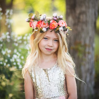 Alexandria Vail Photography - Princess mini session photo - Session Photography Near Me Alexandria Vail Photography - Princess mini session photo - Session Photography Near Me