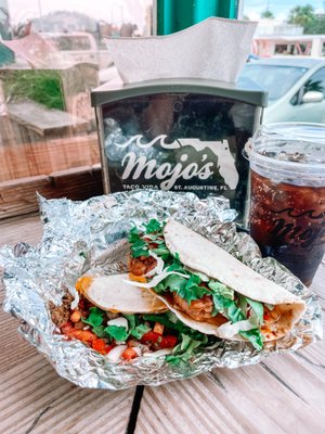 Mojo's Tacos by null