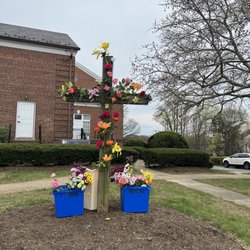 Annandale United Methodist Church - Cross outside to lay flowers on! Amen!