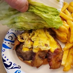 Dairy Sweet Drive Up - Deluxe Cheeseburger