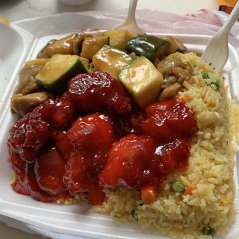Great Wall Express - Mushroom chicken & sweet sour chicken with fried rice (3 choice; yes the rice or noodles is considered 3rd choice) - Chinese Near Me - San Diego, California Great Wall Express - Mushroom chicken & sweet sour chicken with fried rice (3 choice; yes the rice or noodles is considered 3rd choice) - Chinese Near Me - San Diego, California