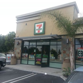 7-Eleven - Front of the store - Convenience Stores Near Me - Lakewood, California