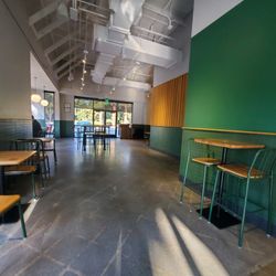 Shake Shack Campbell - Inside