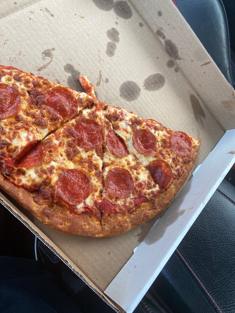 FOUR BROTHERS PIZZA 22 Photos & 18 Reviews 2828 Kingsway Drive