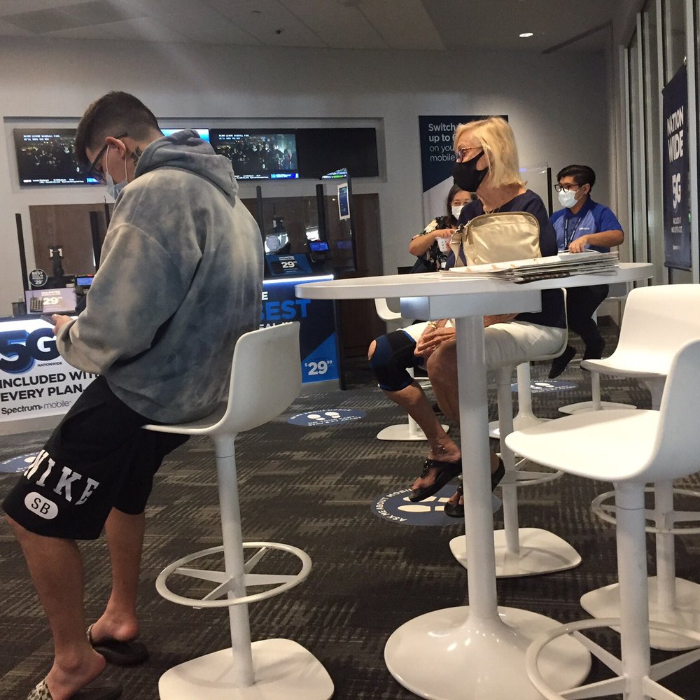 Spectrum - More customers sitting there waiting, not being helped. - Television Service Providers Near Me - Honolulu, Hawaii Spectrum - More customers sitting there waiting, not being helped. - Television Service Providers Near Me - Honolulu, Hawaii