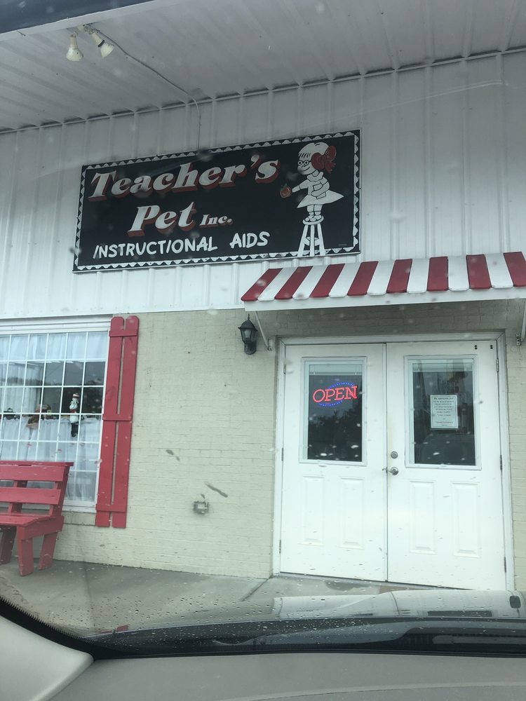 TEACHER’S PET Updated June 2024 20 Photos 2410 Arendell St