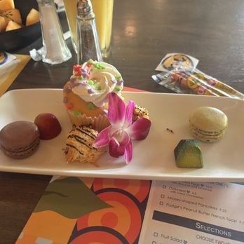 Kona Cafe - Birthday surprise for my son!! - Sushi Bars Near Me - Lake Buena Vista, Florida