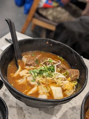 Uno Beef Noodle by null