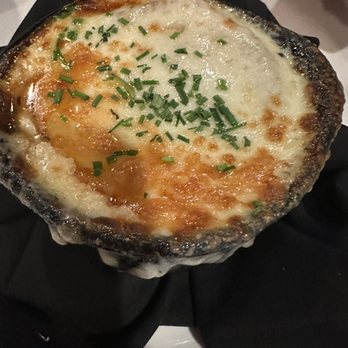 Harry & Izzy's - French Onion Soup - Steakhouses Near Me - Indianapolis, Indiana Harry & Izzy's - French Onion Soup - Steakhouses Near Me - Indianapolis, Indiana