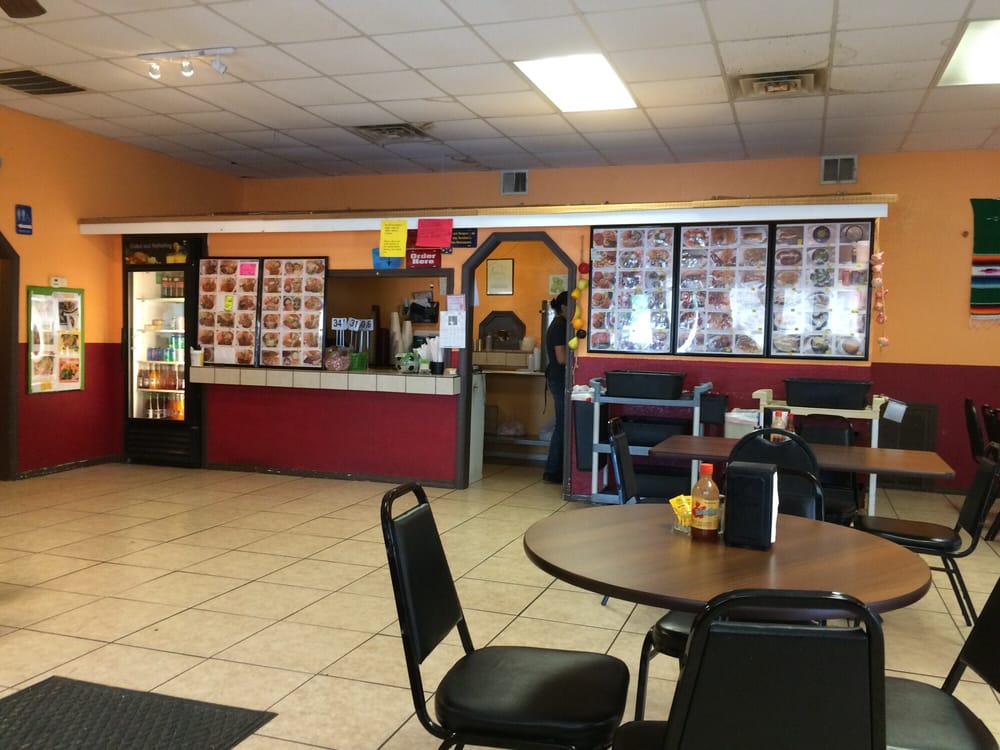 Taqueria Navidad Logo