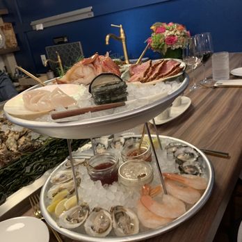 At The Table - A inspiring combination of old favorites and new takes on classics - New American Near Me - Wayne, Pennsylvania At The Table - A inspiring combination of old favorites and new takes on classics - New American Near Me - Wayne, Pennsylvania