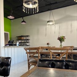 Sweet Rice - Inside dining and cashier