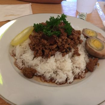 Cloud Nine Cafe Hawaii - Braised pork with Rice - Desserts Near Me - Honolulu, Hawaii