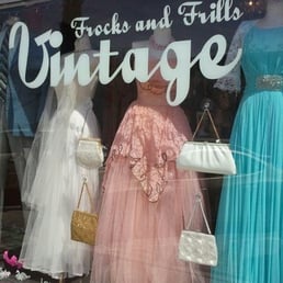 Charming storefront in the heart of downtown Wheaton, near train station