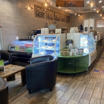 San Julian's Coffee - Interior - Coffee & Tea Near Me - Winter Park, Florida San Julian's Coffee - Interior - Coffee & Tea Near Me - Winter Park, Florida