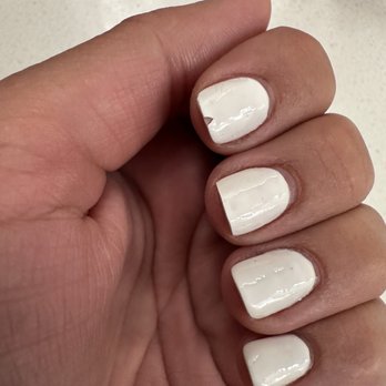 Vogue Nail Lounge - Chipped nail after 2 days of service - Nail Salons Near Me - Oakton, Virginia Vogue Nail Lounge - Chipped nail after 2 days of service - Nail Salons Near Me - Oakton, Virginia