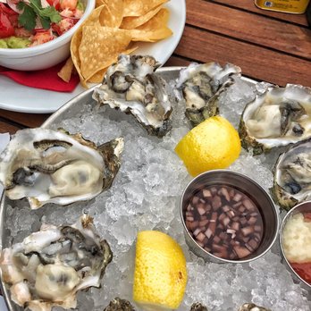 Smack Shack - Oysters and Lobster Guacamole - Seafood Near Me - Minneapolis, Minnesota