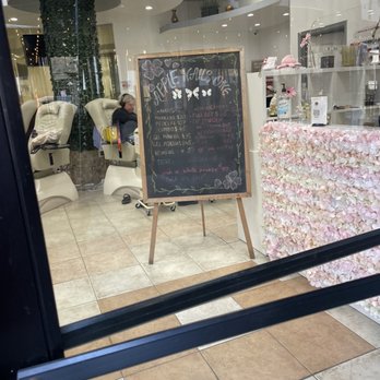 Apple Nails One - Welcome to Salon. They post their prices right in the entrance, how nice of the owner. - Nail Salons Near Me - Los Angeles, California Apple Nails One - Welcome to Salon. They post their prices right in the entrance, how nice of the owner. - Nail Salons Near Me - Los Angeles, California