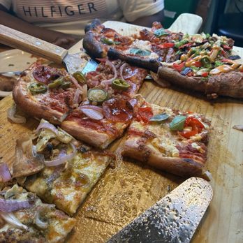 The Mitten Brewing - Pesto Chicken Pizza and Hog Heaven Pizza - Breweries Near Me - Grand Rapids, Michigan The Mitten Brewing - Pesto Chicken Pizza and Hog Heaven Pizza - Breweries Near Me - Grand Rapids, Michigan