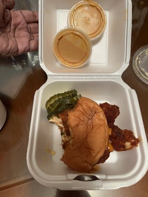 Dave's Hot Chicken by null