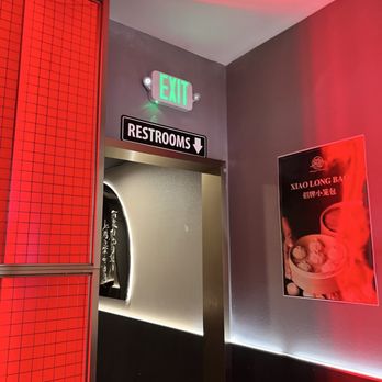 Miya Moon - To restrooms - Chinese Near Me - Lone Tree, Colorado