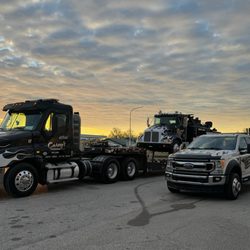 Carey’s Towing