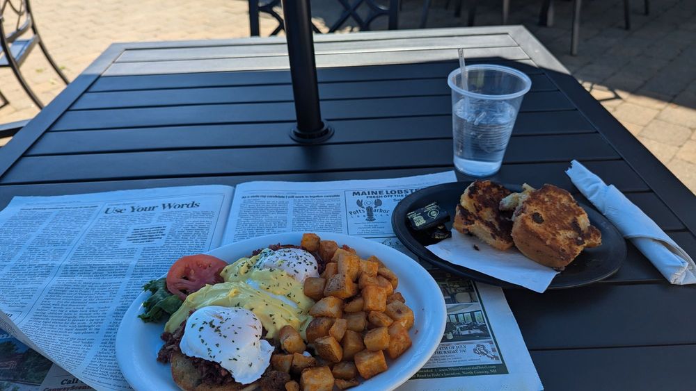 RIVER’S EDGE GRILLE & TAVERN Updated October 2024 27 Photos & 21