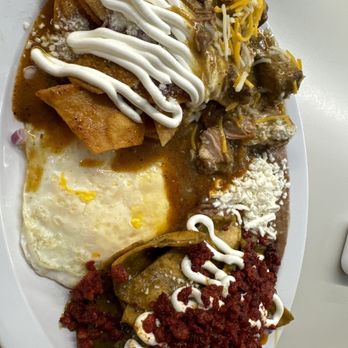 Las Mananitas - Chilaquiles bandera - Mexican Near Me - Fresno, California Las Mananitas - Chilaquiles bandera - Mexican Near Me - Fresno, California