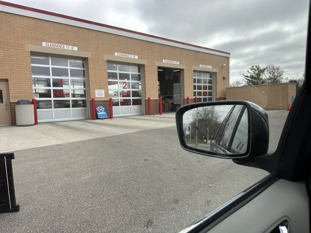 WOODMAN’S GAS AND LUBE EAST Updated October 2024 11 Reviews 3187