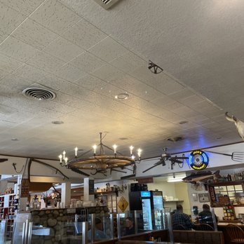 Jack's Restaurant & Bakery - Inside of restaurant - American Near Me - Bishop, California