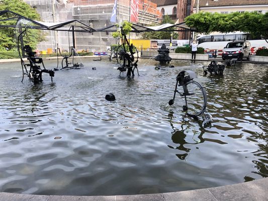 Tinguely Fountain by null
