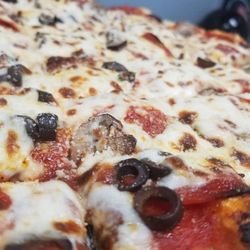 Paint's Underground Pizza - Smooth