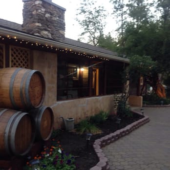 Queen's Inn by the River - This special inn has just 8 rooms on spacious grounds where you can enjoy wine outside at night or breakfast in the morning. - Wine Bars Near Me - Oakhurst, California Queen's Inn by the River - This special inn has just 8 rooms on spacious grounds where you can enjoy wine outside at night or breakfast in the morning. - Wine Bars Near Me - Oakhurst, California