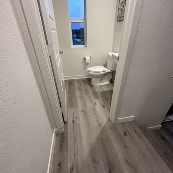 Big Head Flooring - Bathroom - Flooring Near Me