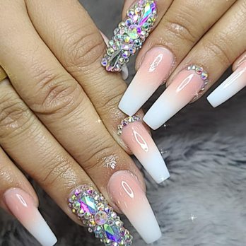 Madison Cafe - a woman's hand with white and pink ombre nails - Cafes Near Me - Bronx, New York Madison Cafe - a woman's hand with white and pink ombre nails - Cafes Near Me - Bronx, New York