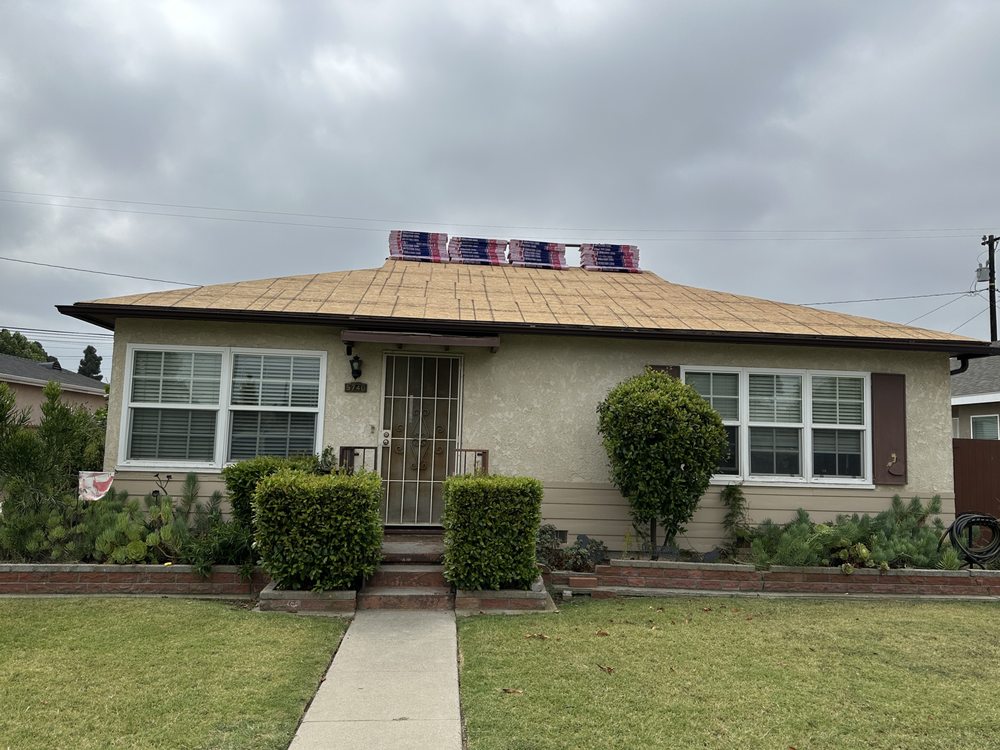 Slide of Jcc Roofing