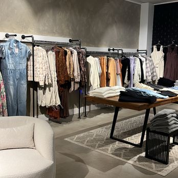 Shop Remi B - Women's Clothing Near Me - Los Gatos, California Shop Remi B - Women's Clothing Near Me - Los Gatos, California